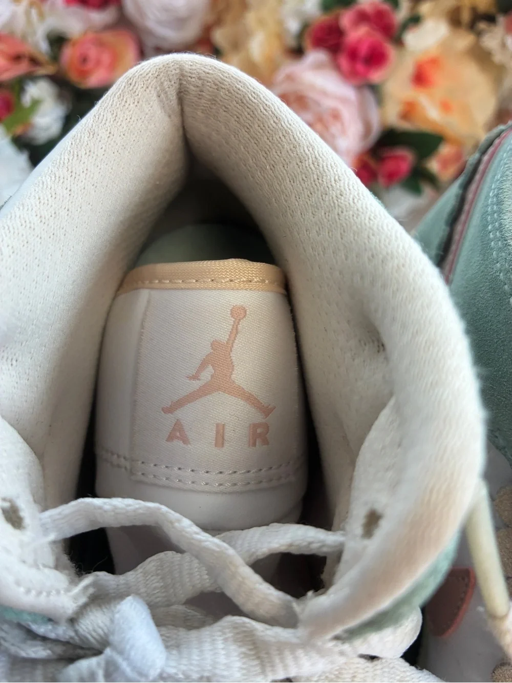 Air Jordan 1 Mid SE Pink Oxford Scalloped Suede Sneakers White Youth 5.5Y